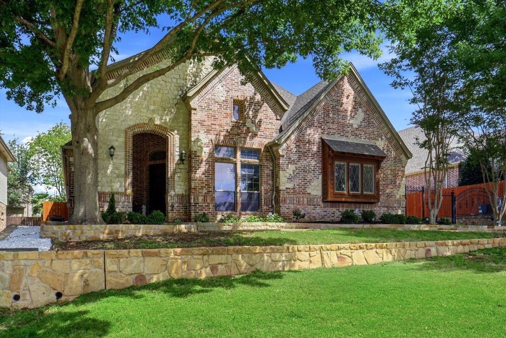 620 Highview Lane Hurst, TX 76054 - Photo 3 of 40 a view of house with garden