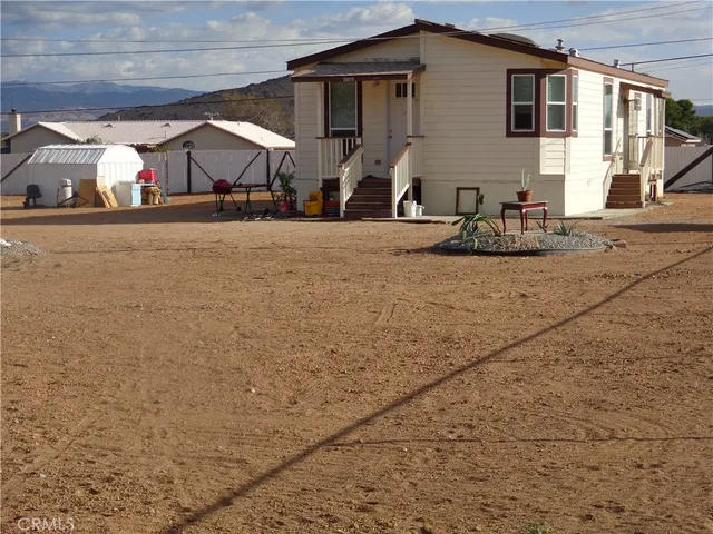 $439,900 | 19993 Rimrock Road East, Apple Valley, CA 92307