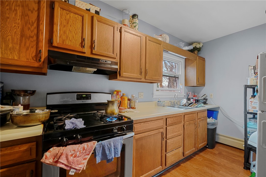 8 Burke Street Pawtucket, RI 02861 - Photo 5 of 38