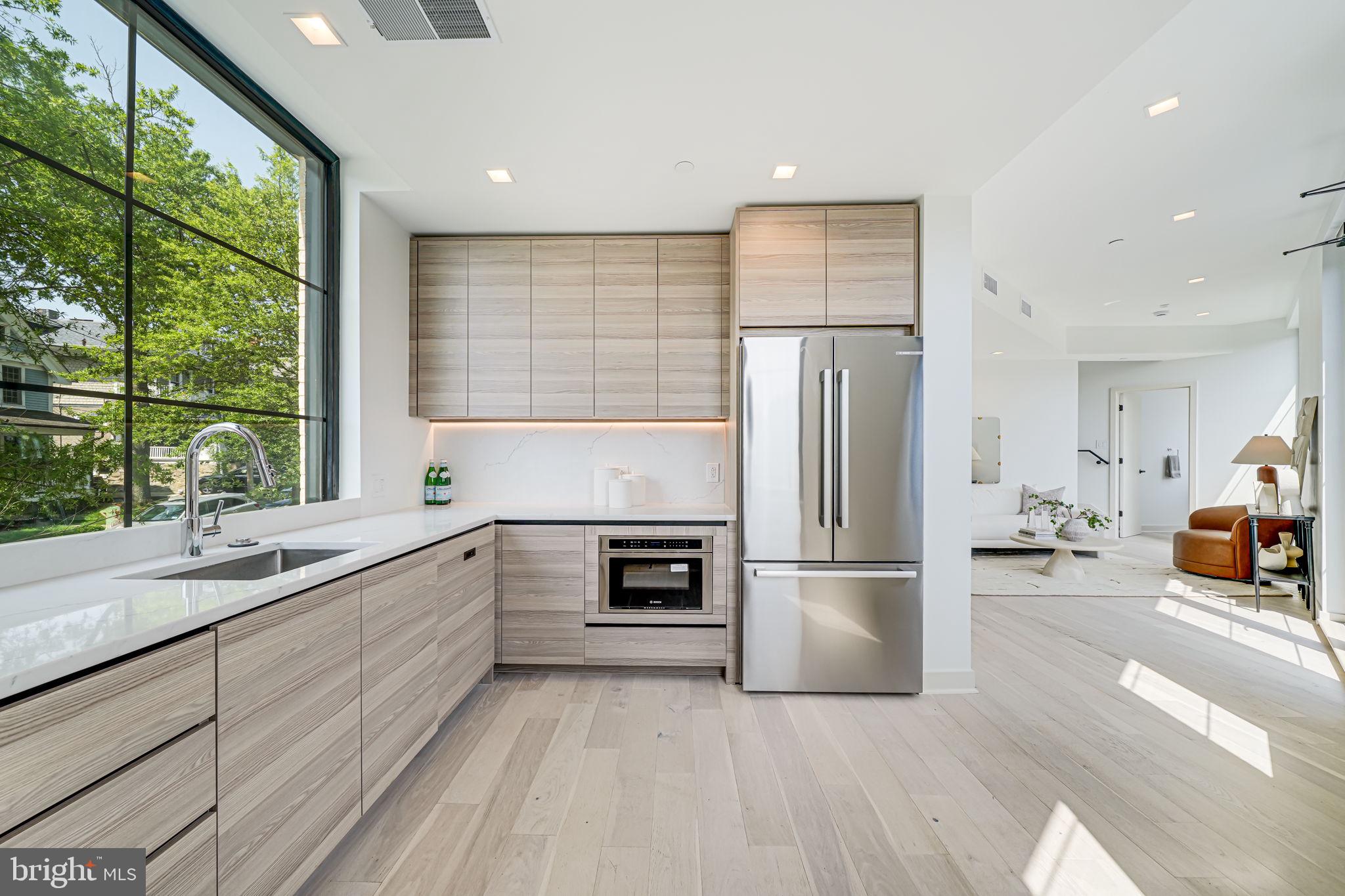 2901 Newark Street Northwest Washington, DC 20008 - Photo 9 of 53