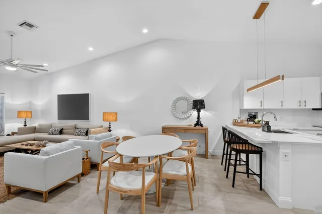 $5,800 | 2904 Spanish Trail, Delray Beach, FL 33483