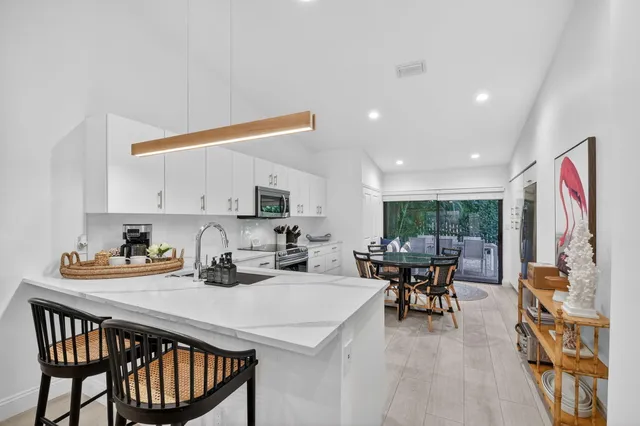 $5,800 | 2904 Spanish Trail, Delray Beach, FL 33483