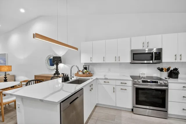 $5,800 | 2904 Spanish Trail, Delray Beach, FL 33483