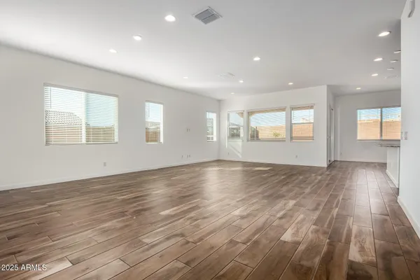 $2,800 | 14958 West Smoketree Drive, Surprise, AZ 85387