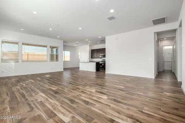 $2,800 | 14958 West Smoketree Drive, Surprise, AZ 85387