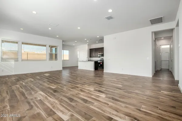 $2,800 | 14958 West Smoketree Drive, Surprise, AZ 85387