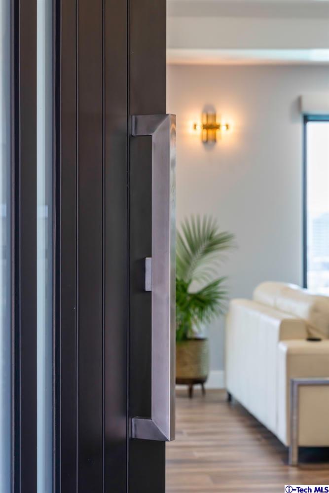 742 Cavanagh Road Glendale, CA 91207 - Photo 4 of 57