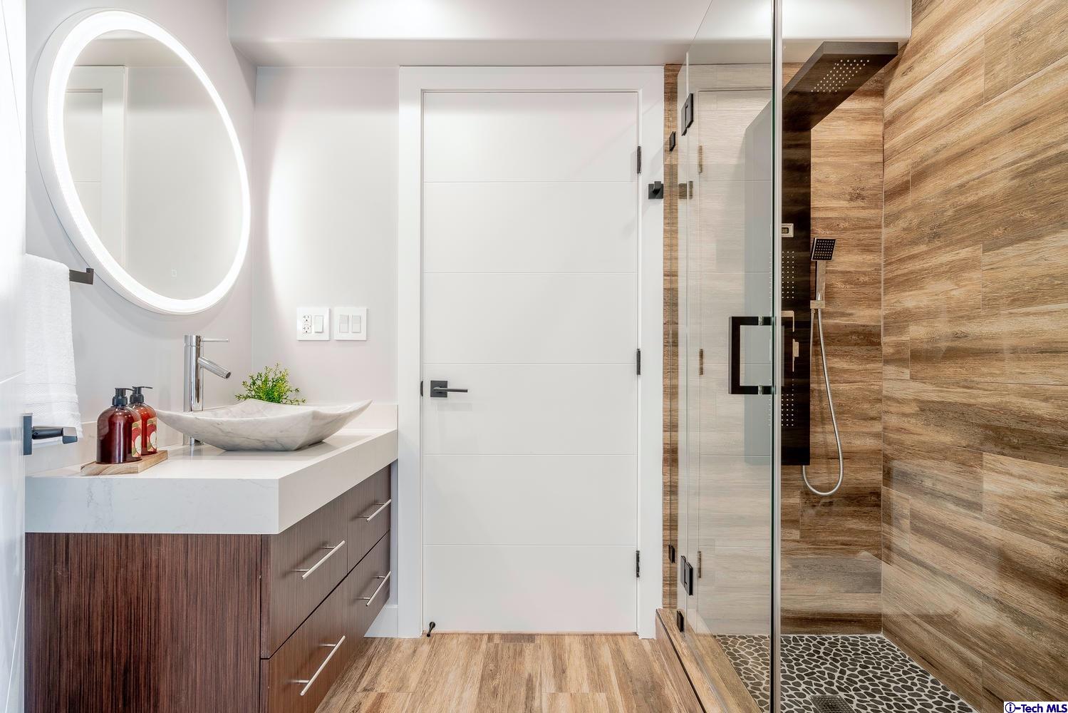 742 Cavanagh Road Glendale, CA 91207 - Photo 37 of 57