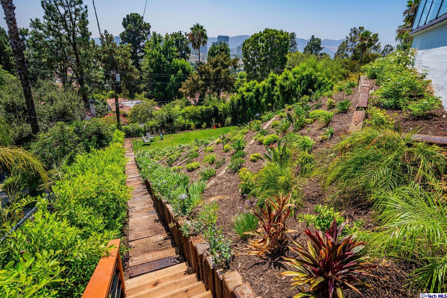 742 Cavanagh Road Glendale, CA 91207 - Photo 42 of 57