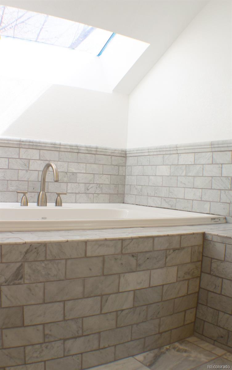 3596 South Telluride Way Aurora, CO 80013 - Photo 12 of 17 a close view of sink and tap