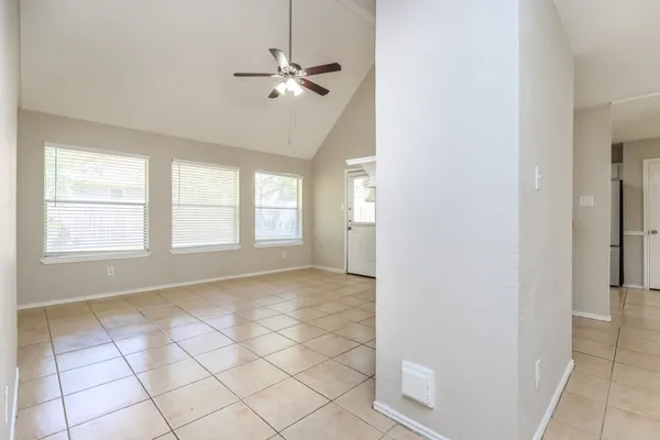 $1,800 | 4017 Hunnington Drive, Unit A1, Conroe, TX 77303