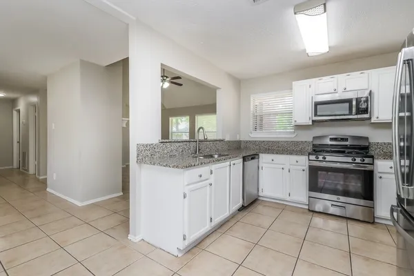 $1,800 | 4017 Hunnington Drive, Unit A1, Conroe, TX 77303