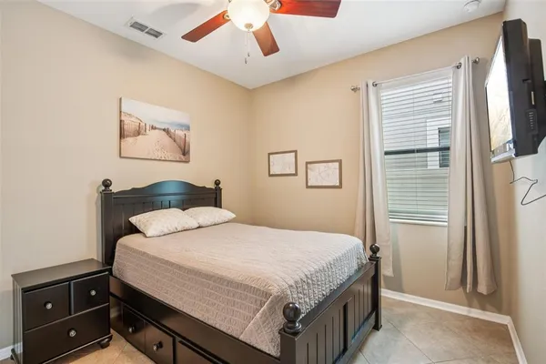 $550,000 | 210 Dakota Hill Drive, Seffner, FL 33584