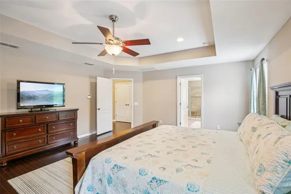 $550,000 | 210 Dakota Hill Drive, Seffner, FL 33584