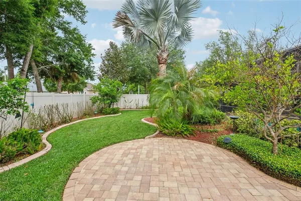 $550,000 | 210 Dakota Hill Drive, Seffner, FL 33584