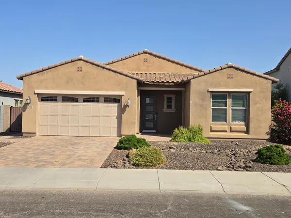 $2,900 | 3276 East Orleans Drive, Gilbert, AZ 85298
