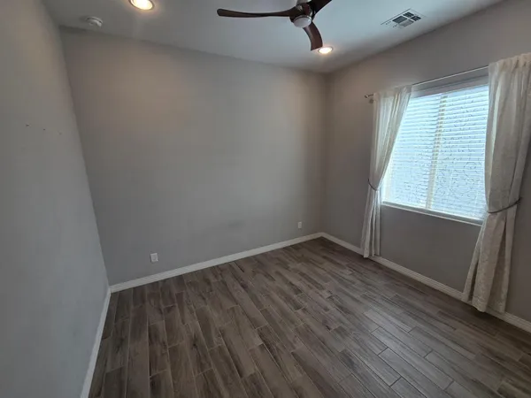 $2,900 | 3276 East Orleans Drive, Gilbert, AZ 85298