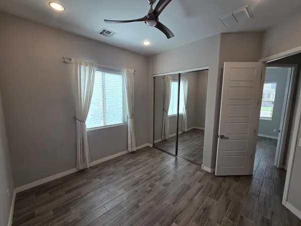 $2,900 | 3276 East Orleans Drive, Gilbert, AZ 85298