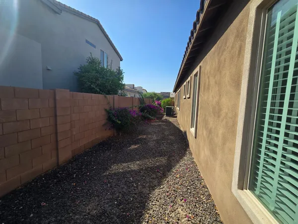 $2,900 | 3276 East Orleans Drive, Gilbert, AZ 85298