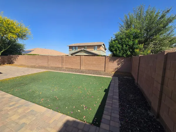 $2,900 | 3276 East Orleans Drive, Gilbert, AZ 85298
