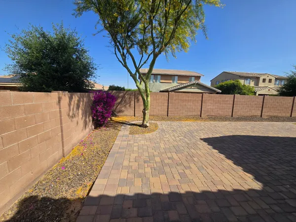 $2,900 | 3276 East Orleans Drive, Gilbert, AZ 85298