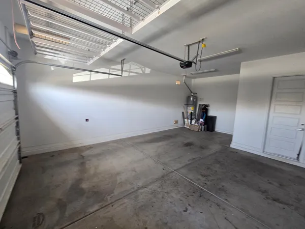 $2,900 | 3276 East Orleans Drive, Gilbert, AZ 85298