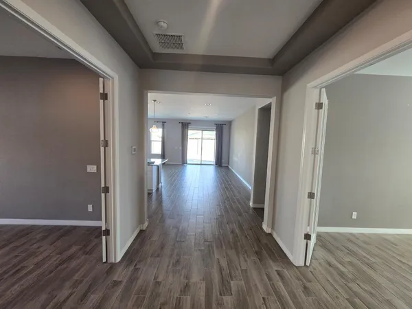 $2,900 | 3276 East Orleans Drive, Gilbert, AZ 85298