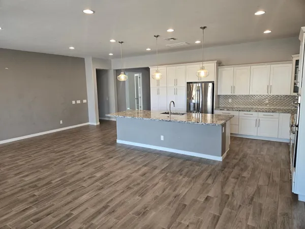 $2,900 | 3276 East Orleans Drive, Gilbert, AZ 85298