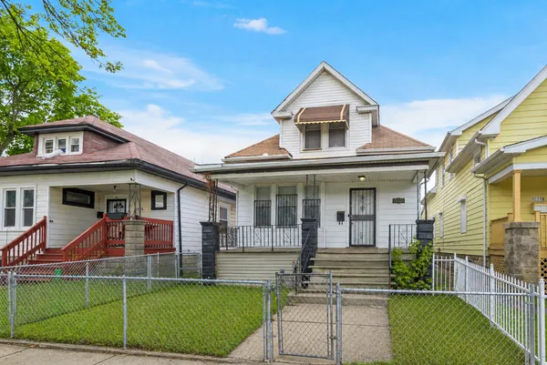 $175,000 | 10320 South Indiana Avenue, Chicago, IL 60628