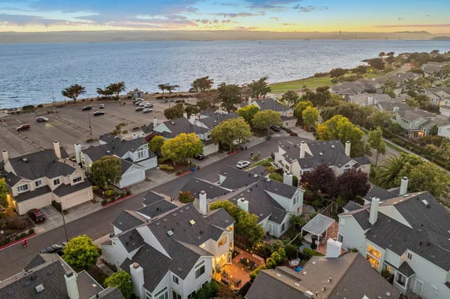 $988,800 | 445 McDonnel Road, Alameda, CA 94502