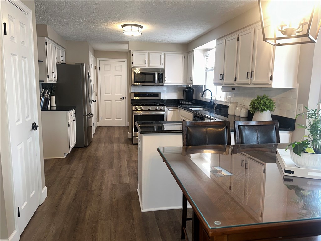 120 Donna Road Gates, NY 14606 - Photo 11 of 47 Eat in kitchen granite countertops