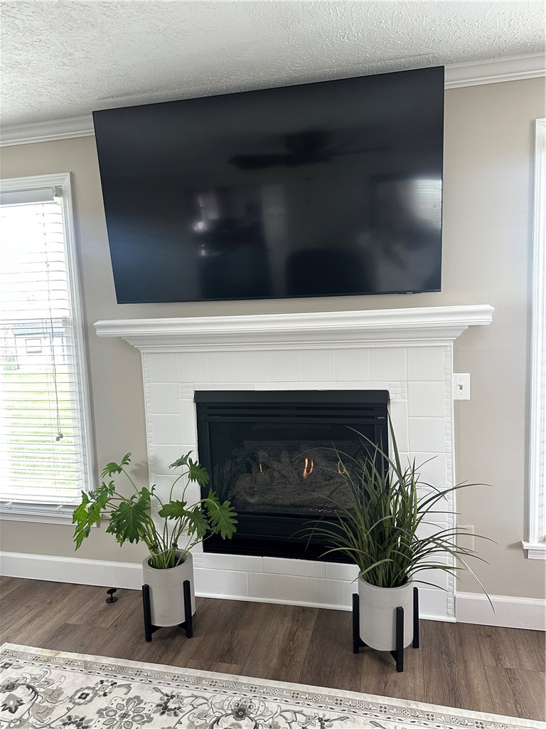 120 Donna Road Gates, NY 14606 - Photo 10 of 47 Gas Fireplace with key shut off