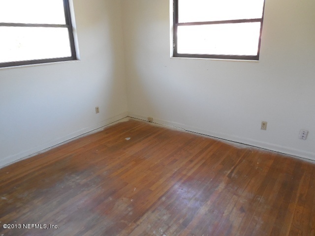 1804 Leon Road Jacksonville, FL 32246 - Photo 5 of 13 BR 1