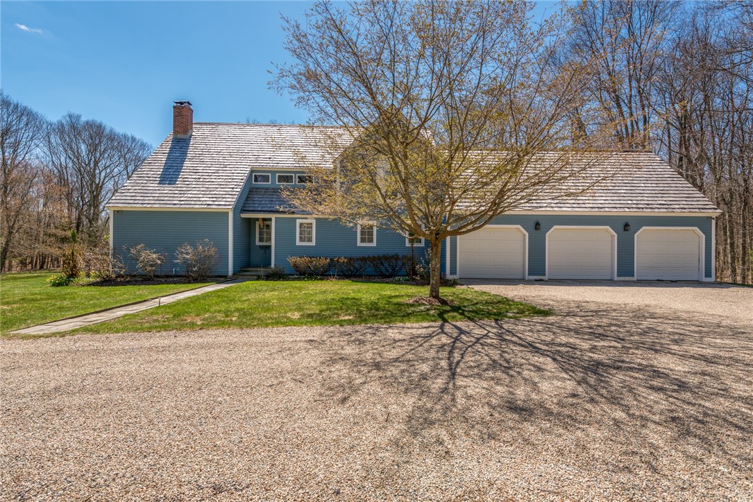 65 Hunting House Road Glocester, RI 02857 - Photo 3 of 32