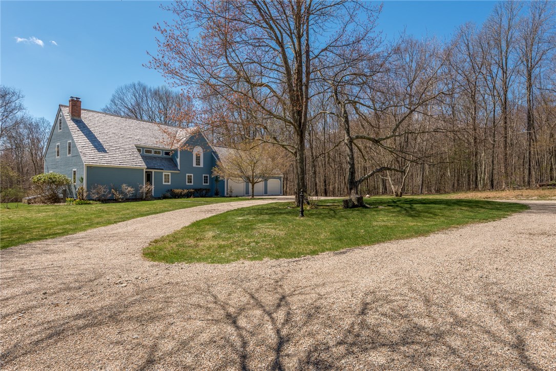 65 Hunting House Road Glocester, RI 02857 - Photo 4 of 32
