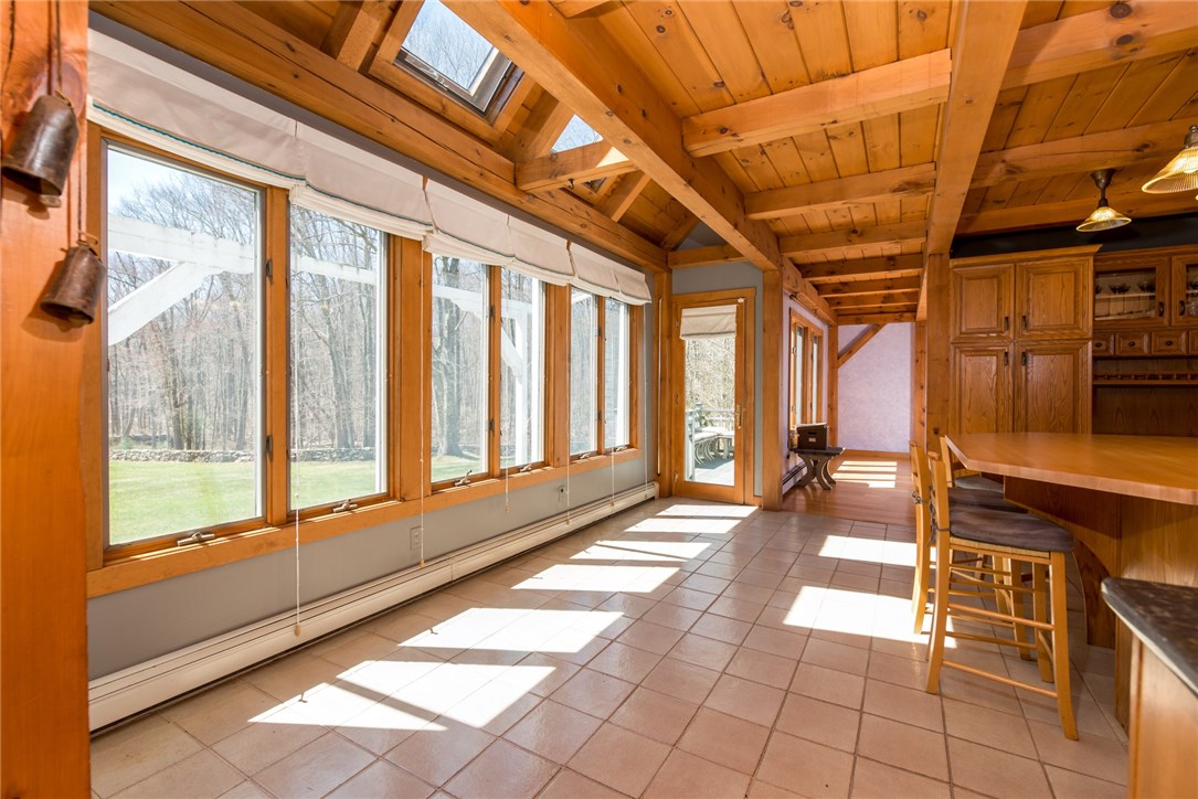 65 Hunting House Road Glocester, RI 02857 - Photo 9 of 32