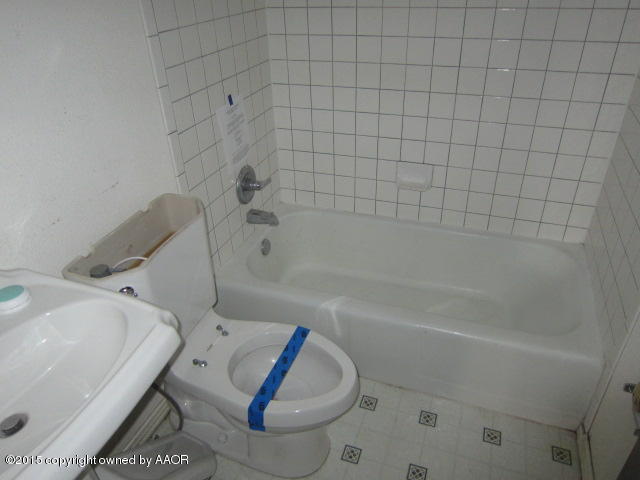 2002 Magnolia Street Amarillo, TX 79107 - Photo 16 of 16 hall bathrm.JPG