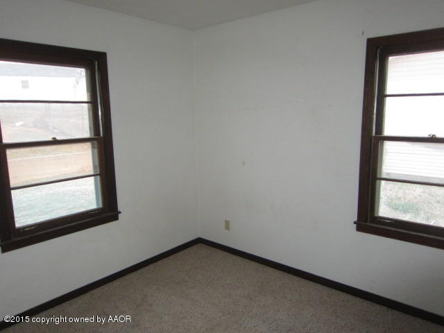 2002 Magnolia Street Amarillo, TX 79107 - Photo 6 of 16 3rd bedrm.JPG