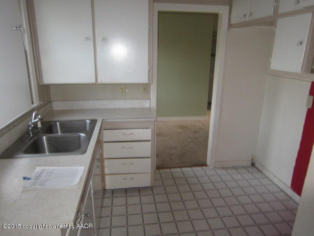 2002 Magnolia Street Amarillo, TX 79107 - Photo 10 of 16 kitchen.JPG