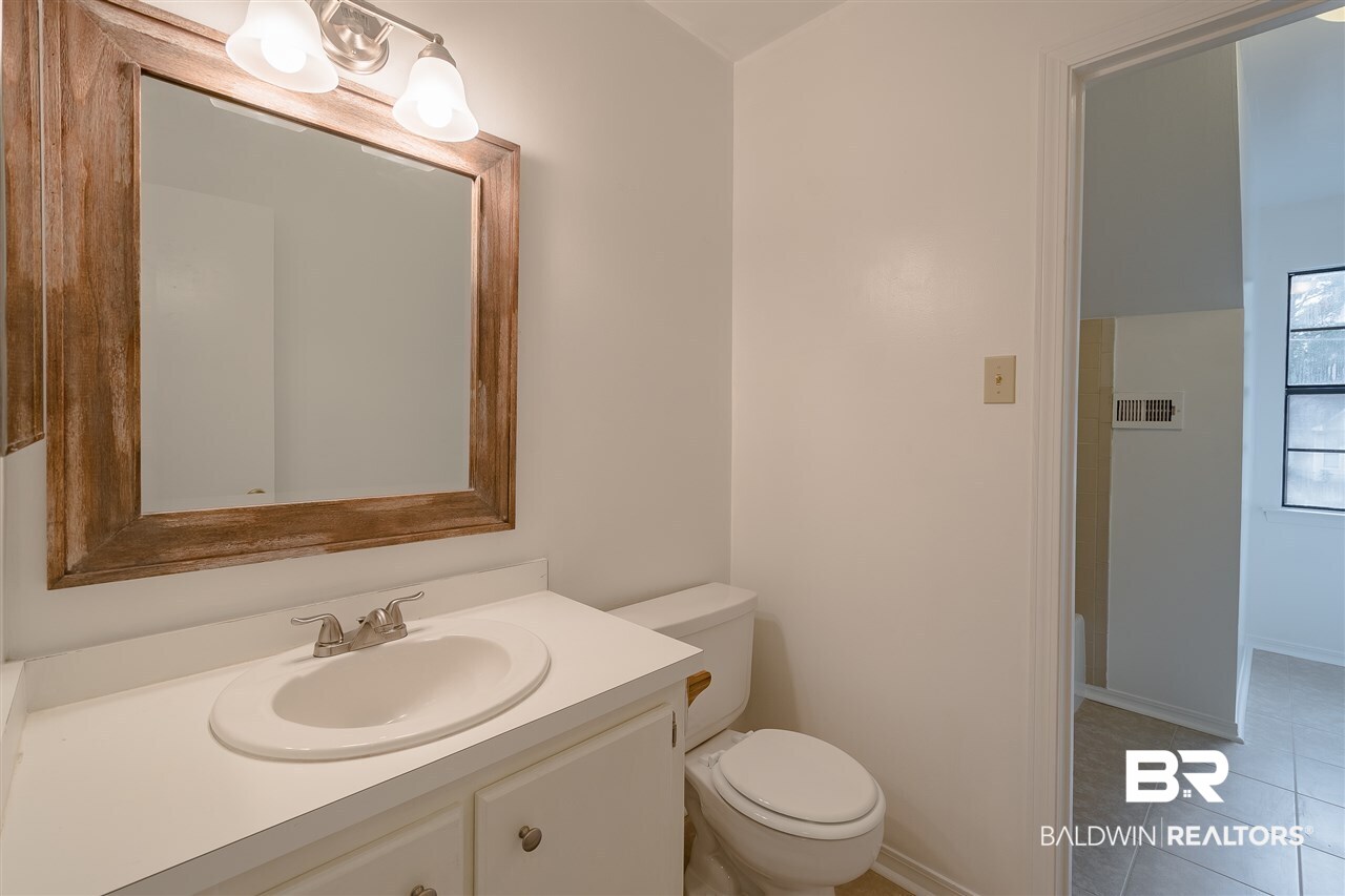 131 Ridgewood Drive Daphne, AL 36526 - Photo 25 of 37 Guest Bath