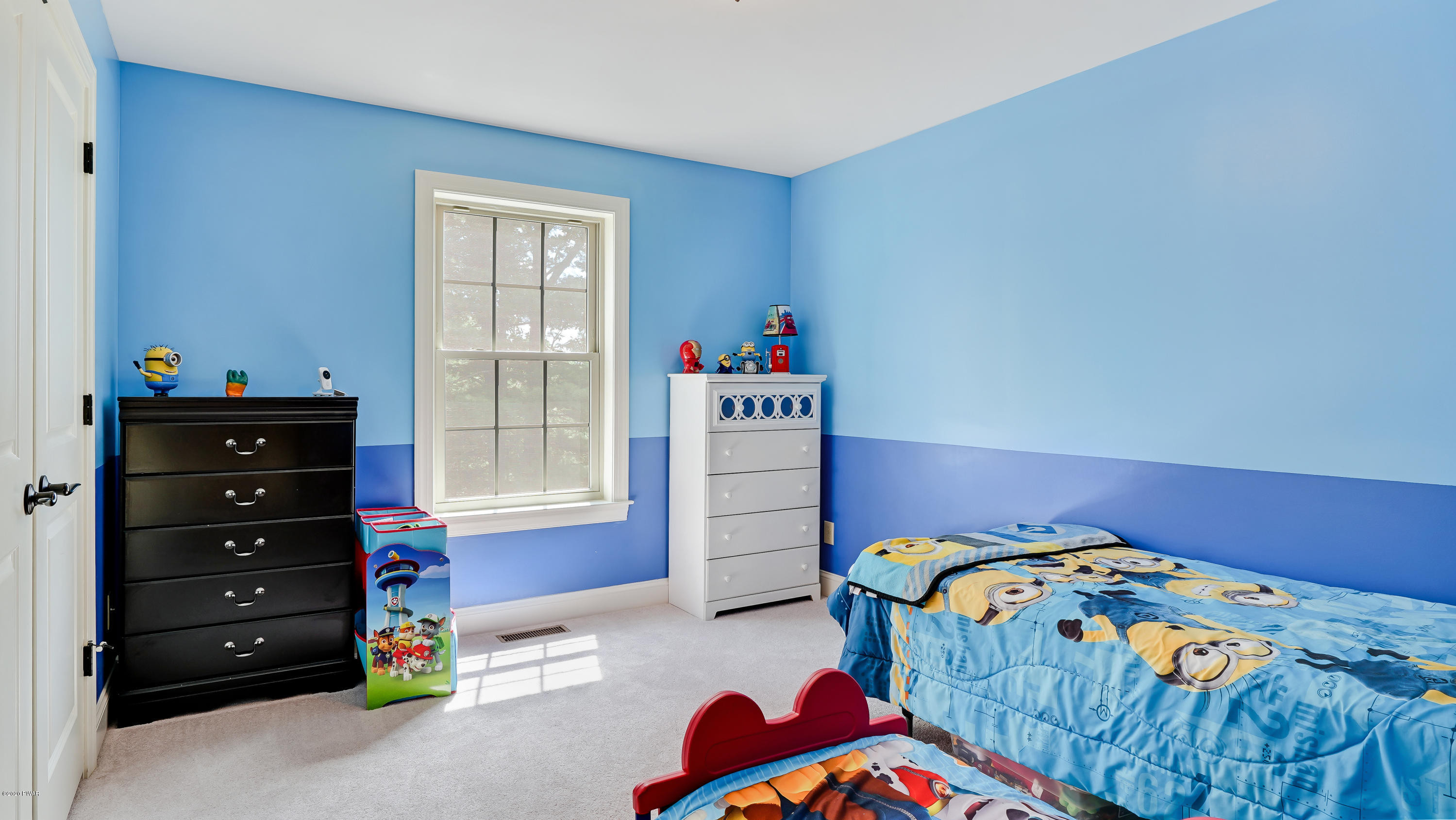 215 Kiesel Road Milford, PA 18337 - Photo 24 of 31 DSC08893fuse