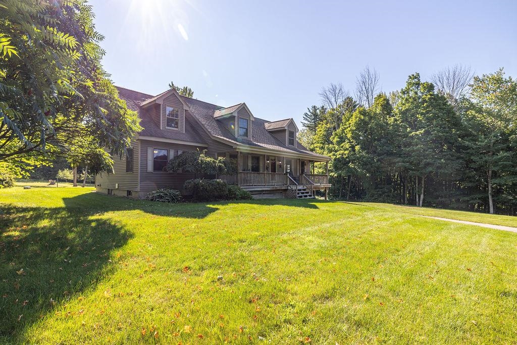 1066 Gorham Pond Road Dunbarton, NH 03046 - Photo 7 of 40