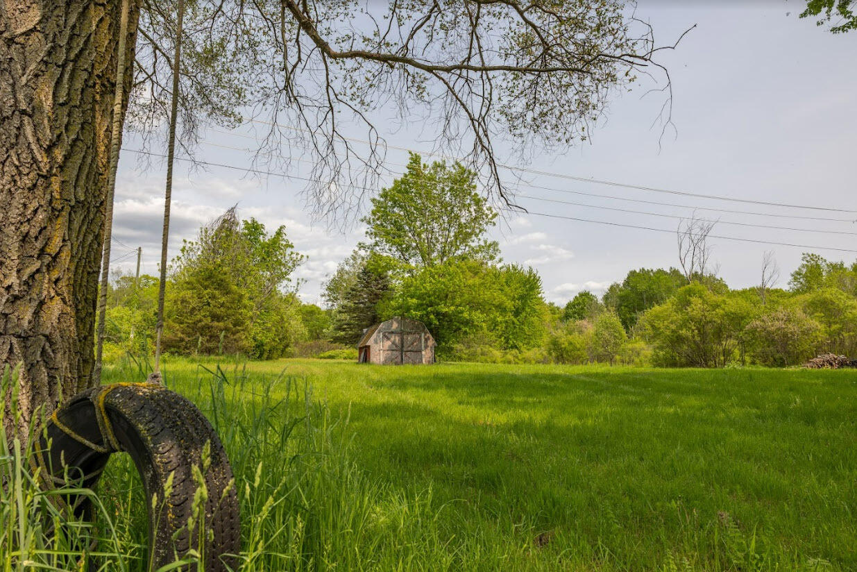 440 North Trent Road Ravenna, MI 49451 - Photo 1 of 11 Photo 6