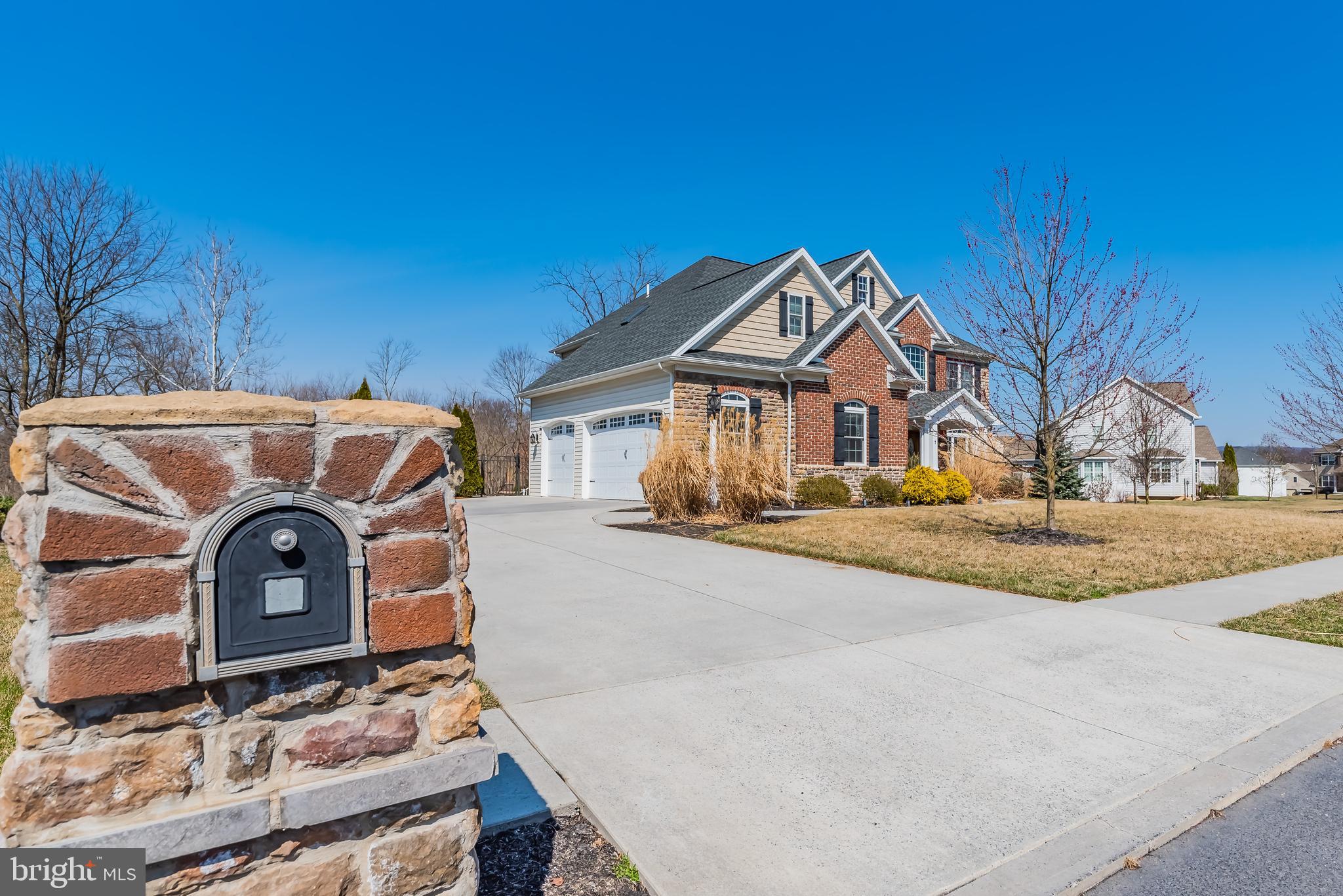 7 Millfording Road Mechanicsburg, PA 17050 - Photo 53 of 61 Oversized Concrete Driveway