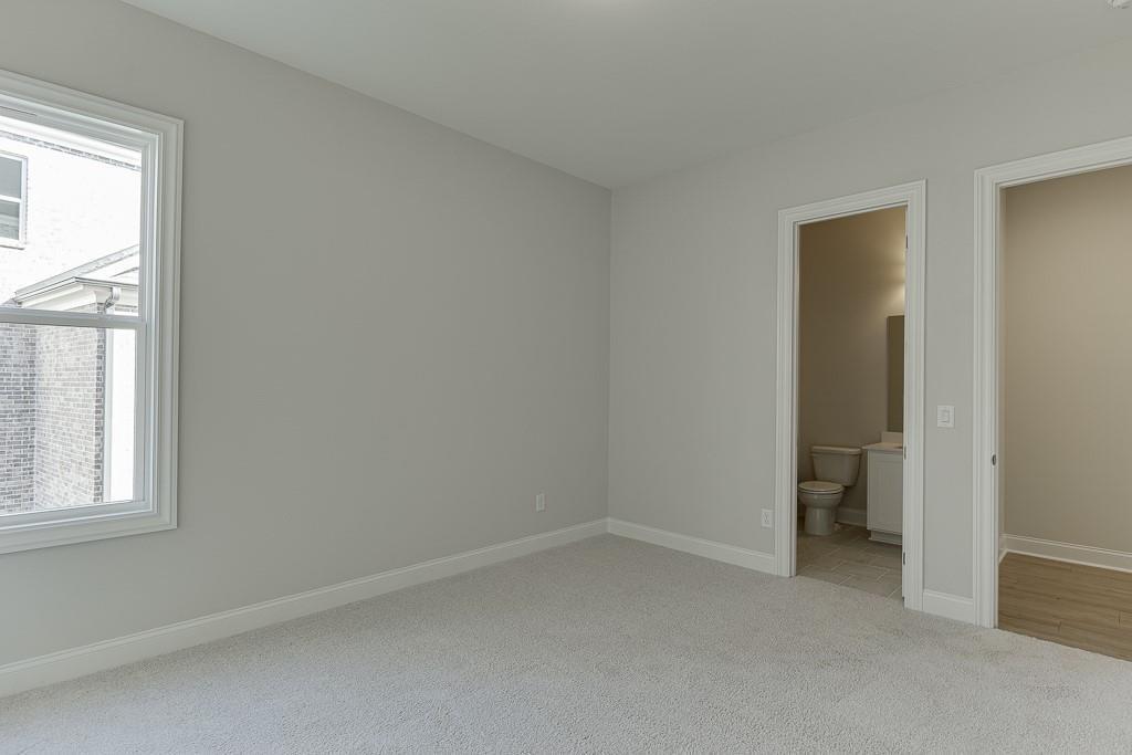 450 Thunder Road Buford, GA 30518 - Photo 26 of 81