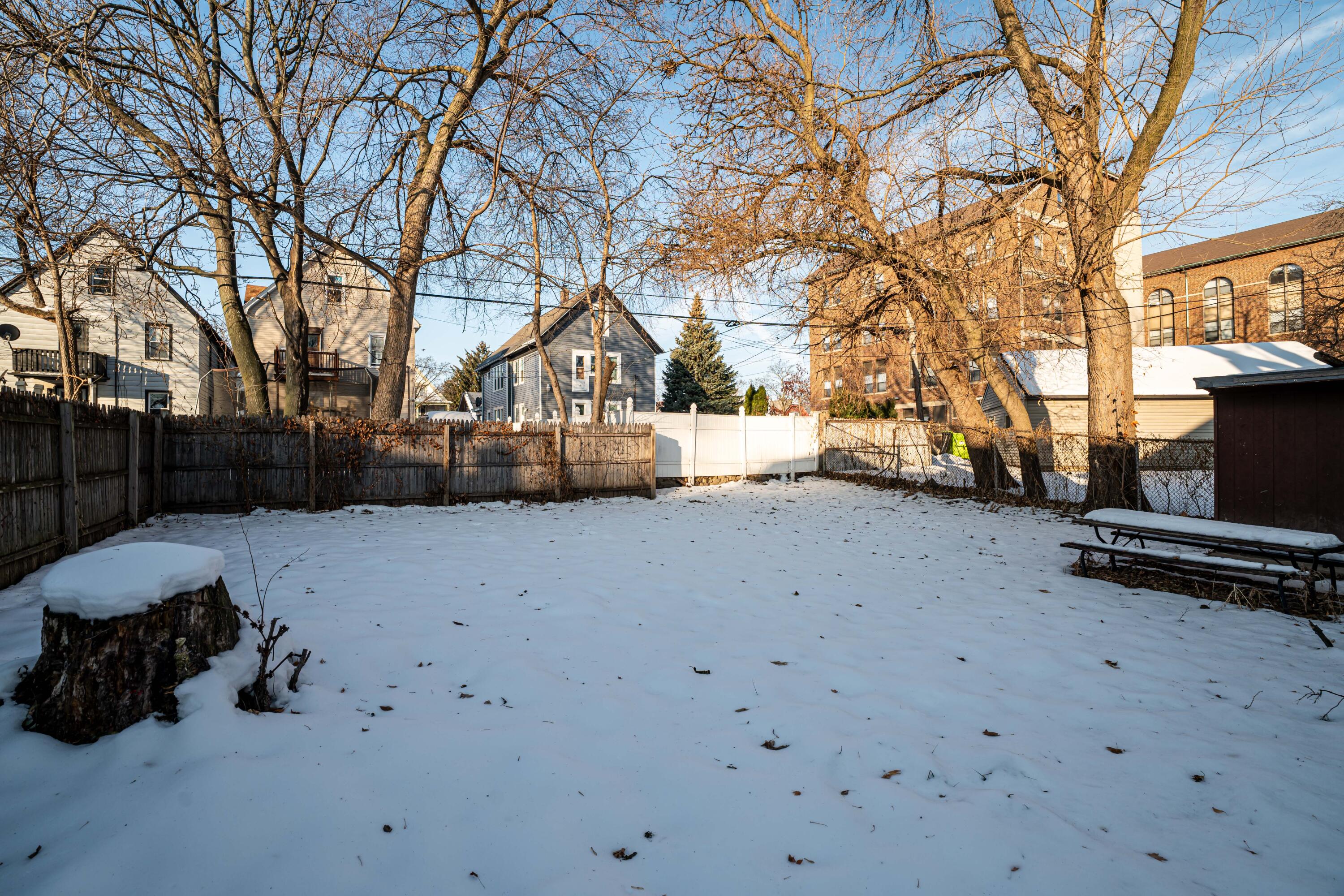 1747 South 28th Street Milwaukee, WI 53215 - Photo 25 of 28 DSC09750