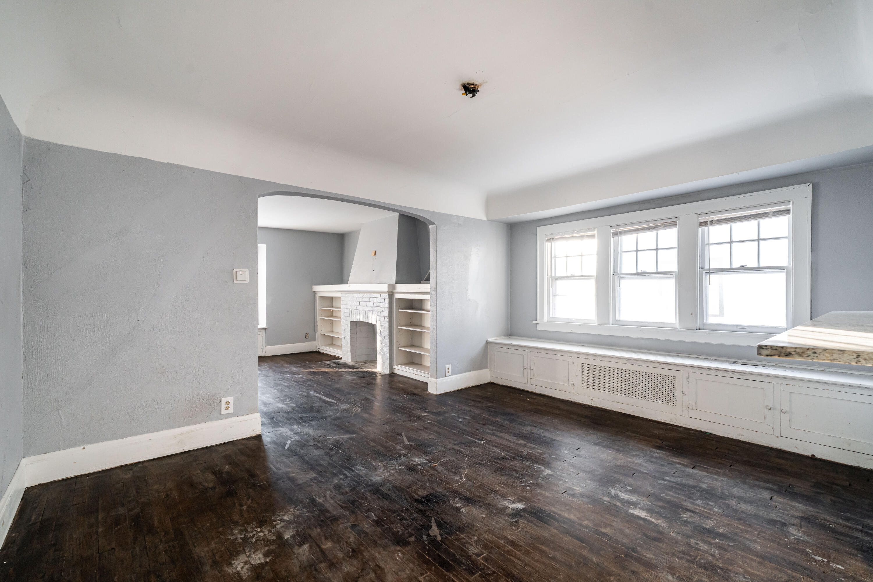 1747 South 28th Street Milwaukee, WI 53215 - Photo 10 of 28 DSC09731