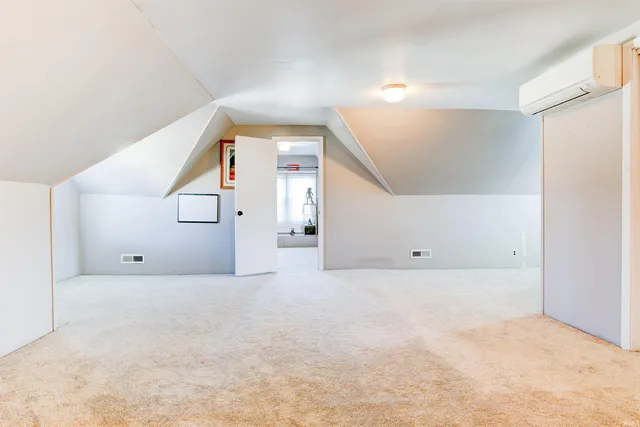 $204,000 | 1409 Main Street, Vincennes, IN 47591