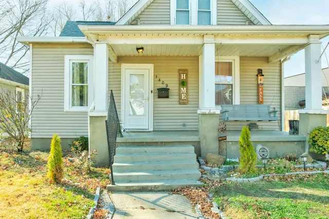 $204,000 | 1409 Main Street, Vincennes, IN 47591