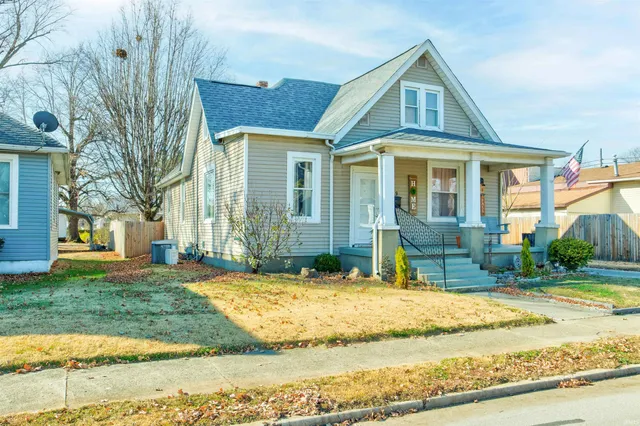$204,000 | 1409 Main Street, Vincennes, IN 47591
